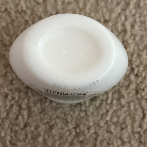 New Pond's Cold Cream Cleanser and Makeup Remover 3.5 oz hypoallergenic - Picture 3 of 9